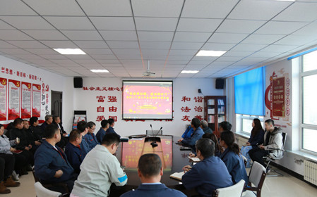 標(biāo)題：華德牧草公司黨委書記講授黨的二十屆三中全會精神專題黨課
瀏覽次數(shù)：948
發(fā)表時(shí)間：2024-12-16